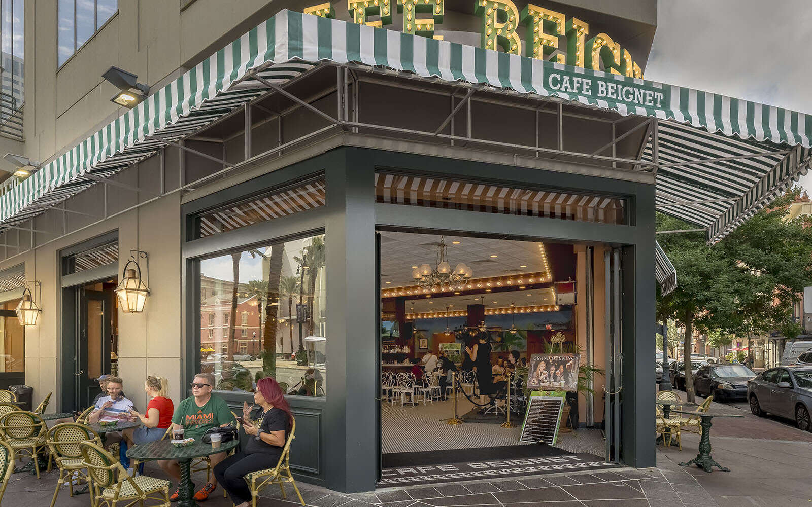 Cafe Beignet Sheraton Photo Gallery